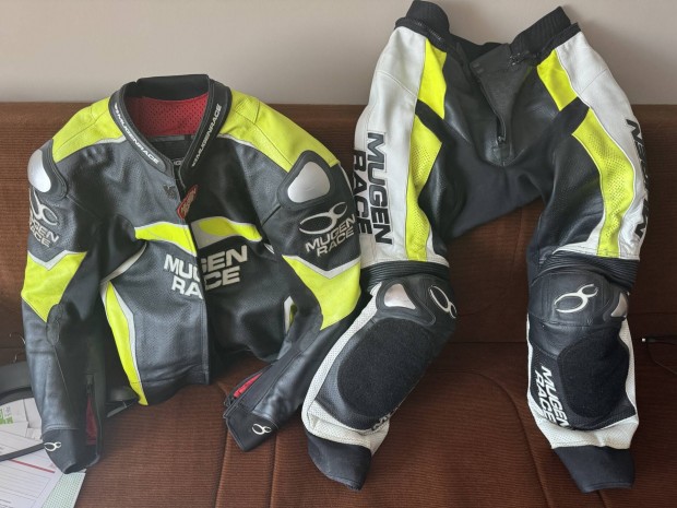 Mugen Race k�tr�szes b�rruha 56-os