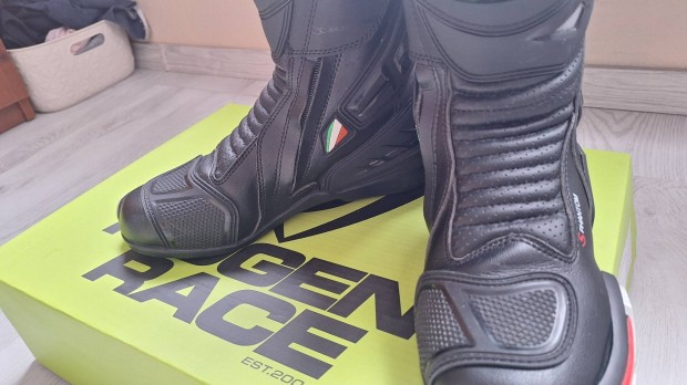 Mugenrace Sphantom 2 Mugen Race motoros csizma ruha 39