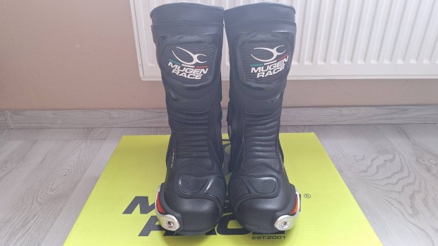 Mugenrace Sphantom Mugen Race motoros csizma tra sport 42-es