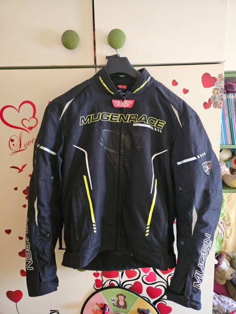 Mugenrace motoros sz�vet kab�t �s nadr�g