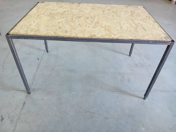 Műhelyasztal Polc 130x85x77cm