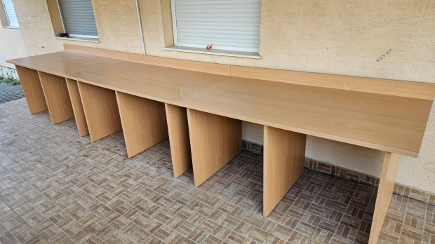 Mhelyasztal / asztal / munkaasztal (450 x 80 cm) - 3 modul
