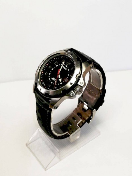 Mkd retr Timex Indiglo Expedition 905 ST Quartz, nagy mret