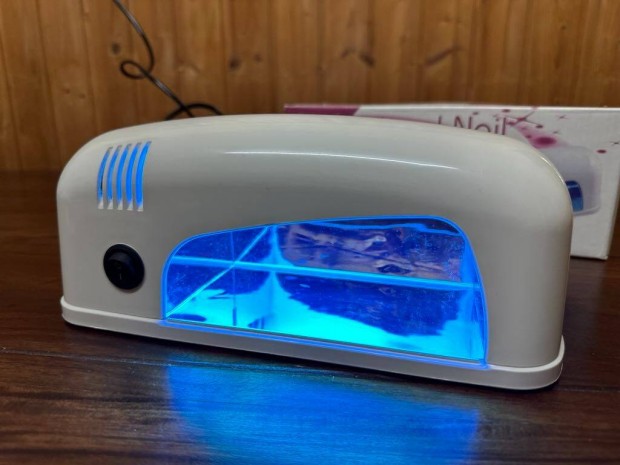 Mkrms lmpa elad (Professional Nail Gel UV lamp)