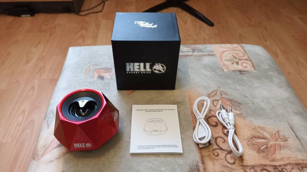 Multifunkciós bluetooth hangszóró beépített mikrofonnal+tartozékok