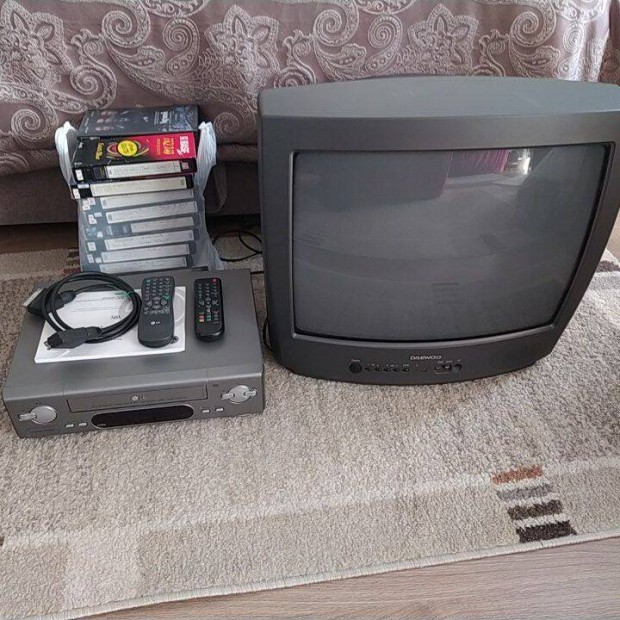 Multimdia szett TV+VHS videomagn+msoros kazettk