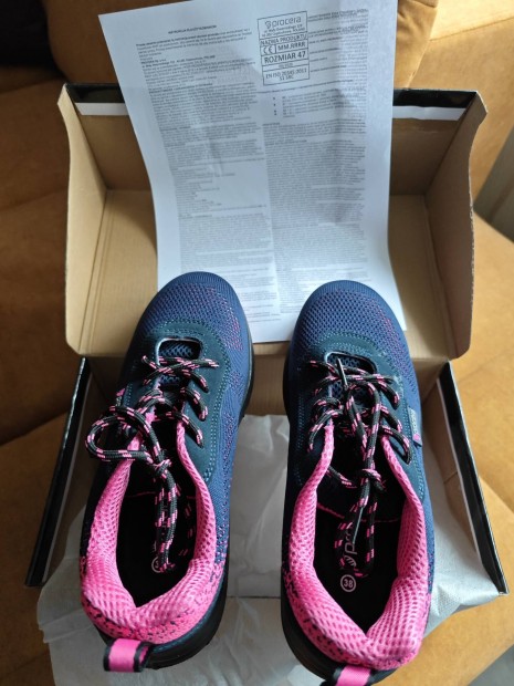 Munkavédelmi cipő 38-as méret