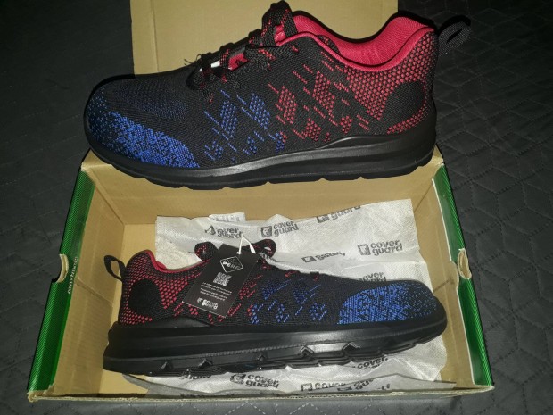 Munkavédelmi cipő 44