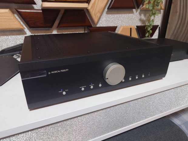 Musical Fidelity M6i integrlt erst