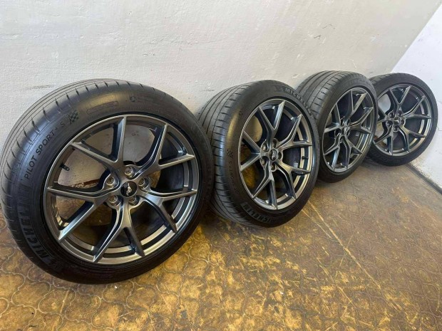 Mustang Nyári Kerék Garnitúra