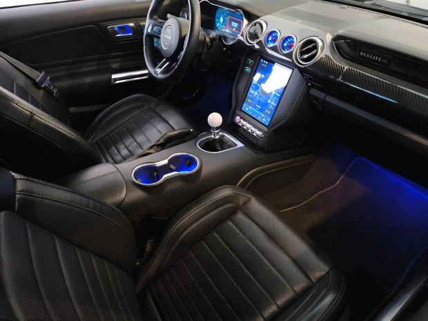 Mustang fejegység android 8+128GB