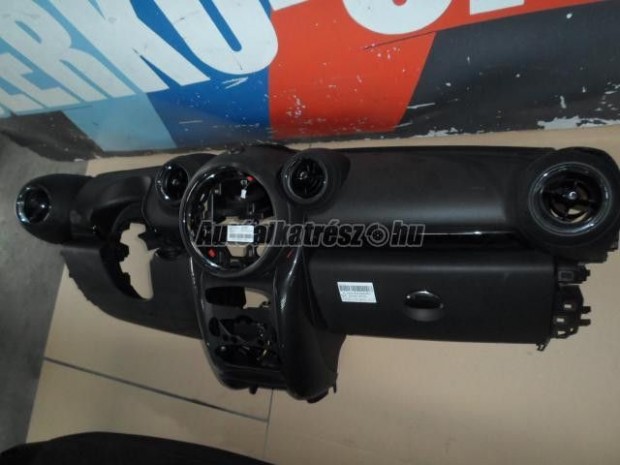 M�szerfal - mini cooper