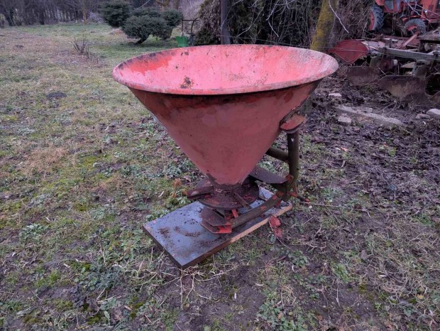 M�tr�gya sz�r� MTZ-hez