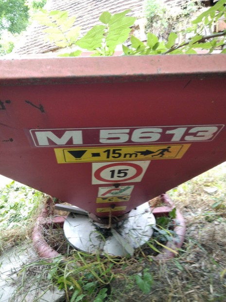 M�tr�gya sz�r� elad�