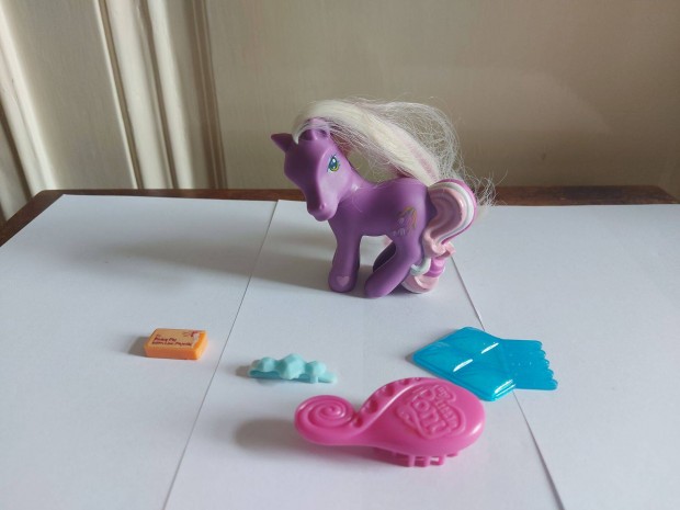 My little pony én kicsi pónim Wysteria póni figura 9 cm