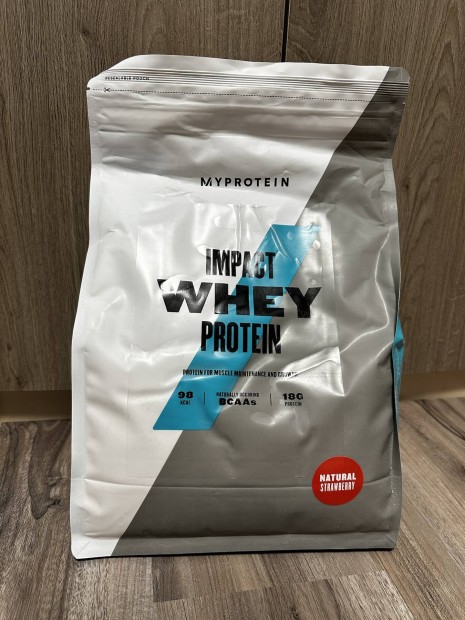 Myprotein 2.5kg Whey Protein Eper z