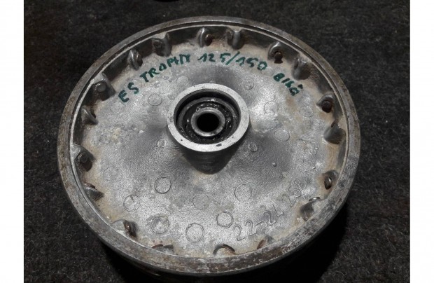 Mz Es Trophy 125 / 150 gy�ri els� ker�k agy