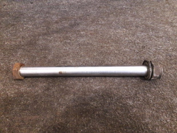 Mz Ts 125 / 150 gy�ri komplett h�ts� villa tengely