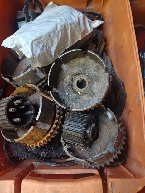 Mz Ts kuplung kos�r.