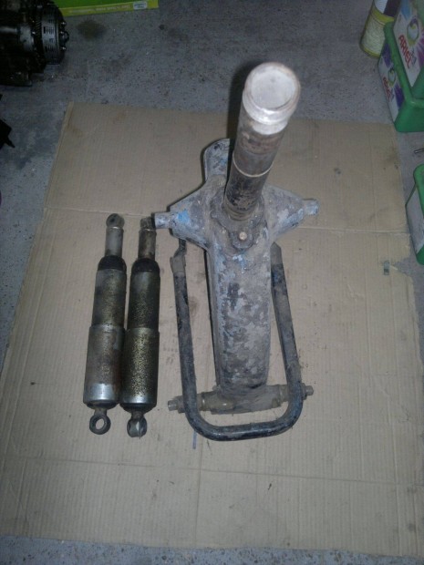 Mz es 250 els� villa leng�scsillapitokkal