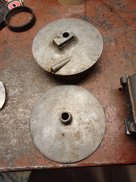 Mz f�klap elad�.