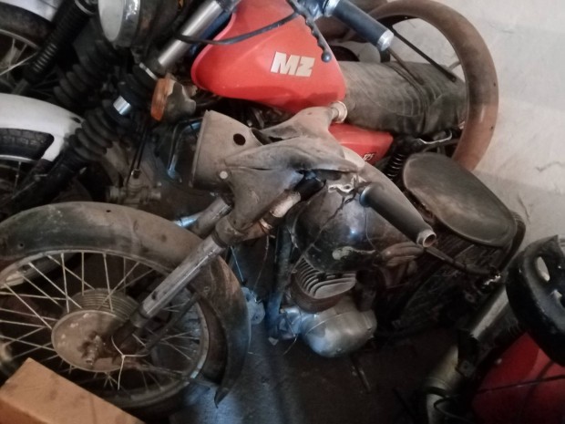 Mz rt 125 motor elad