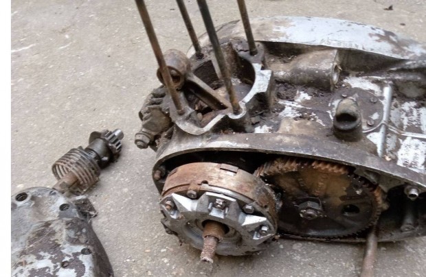 Mz trophy 250 motorblokk hiányos állapotban olcsón eladó