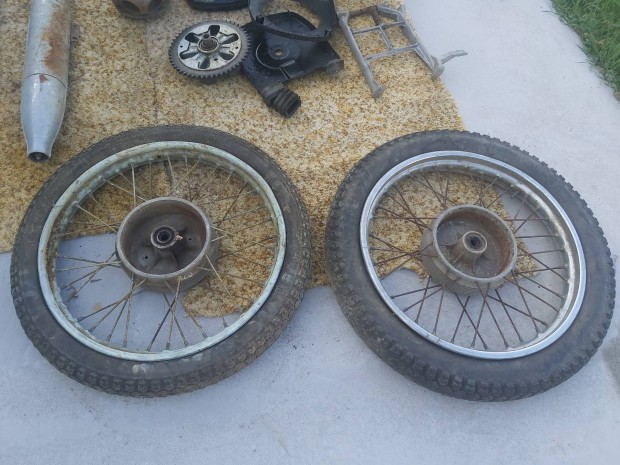 Mz ts 125 kerék eladó