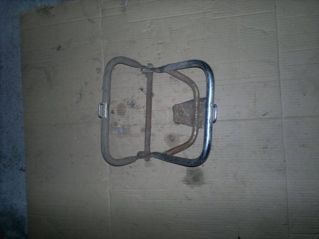 Mz ts h�tso csomagtarto