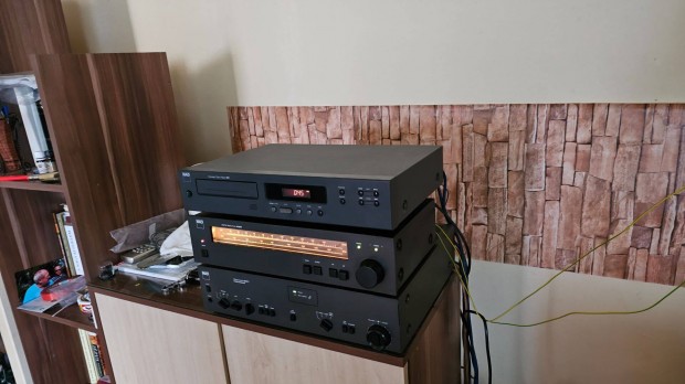 NAD 3240 PE Csúcs erősítő bontható előfok végfokkal+CD+Tuner !