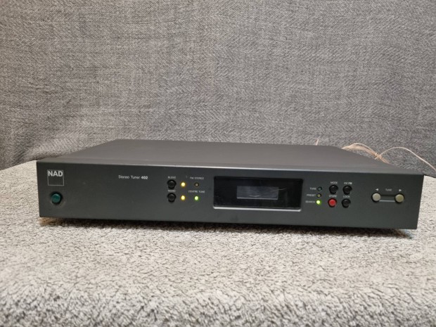 NAD 402 tuner