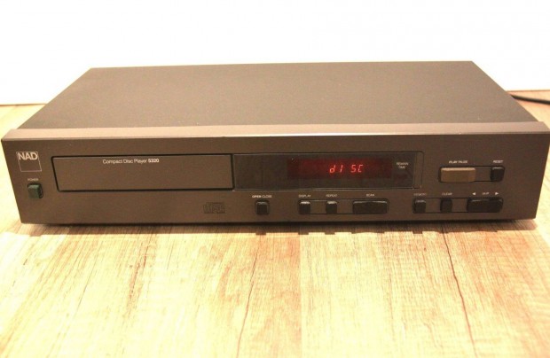 NAD 5320 CD Player