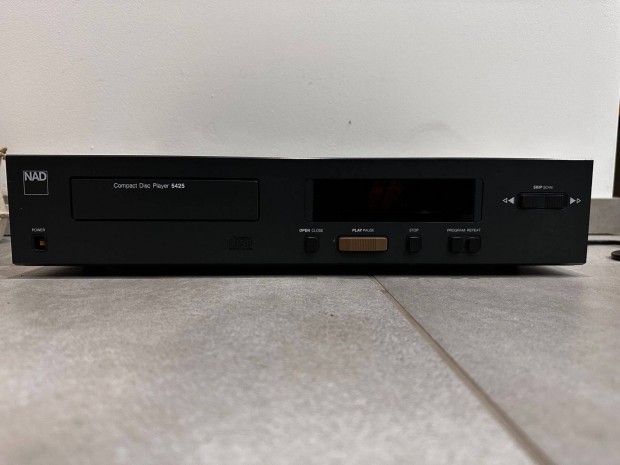 NAD 5425 CD lejtsz