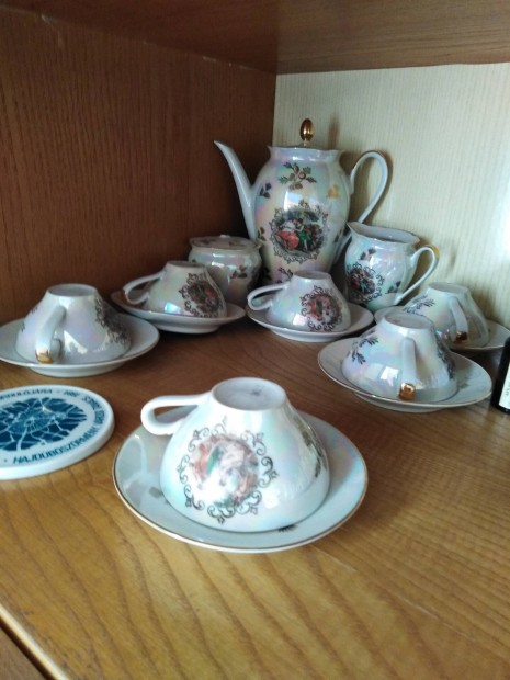 NDK porceln kvskszlet kis hibval.