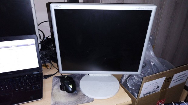 NEC 17" LCD monitor elad