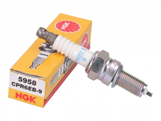 NGK gyújtógyertya CPR6EB-9