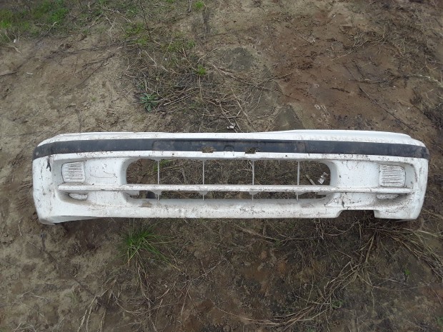 NISSAN ALMERA 1995-2000 Első Lökhárító Enyhén sérült eladó