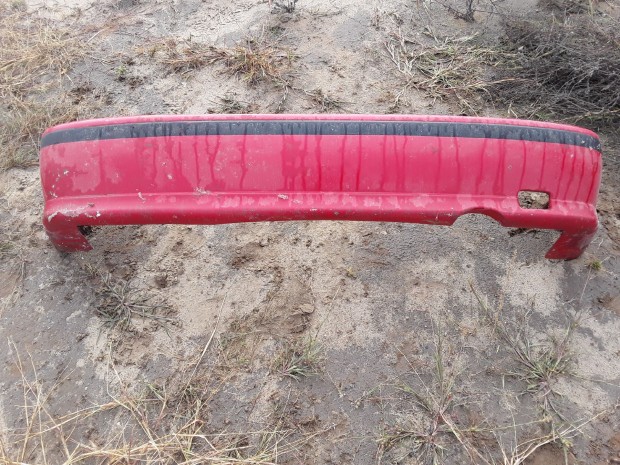 NISSAN ALMERA 1995-2000 Hátsó Lökhárító Enyhén sérült eladó