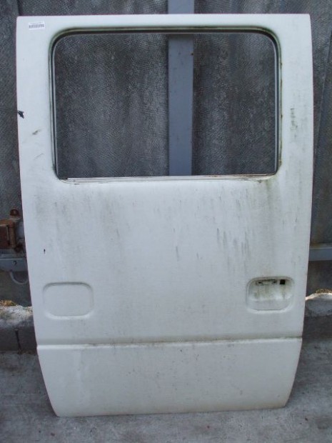 NISSAN CABSTAR B.H.AJT BONTOTT elad