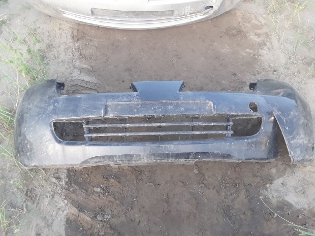 NISSAN MICRA 2003-2010 Első Lökhárító Enyhén sérült eladó