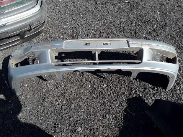 NISSAN PRIMERA 1996-1999 Első Lökhárító Enyhén sérült eladó