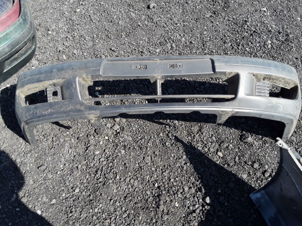 NISSAN PRIMERA 1996-1999 Első Lökhárító Enyhén sérült eladó