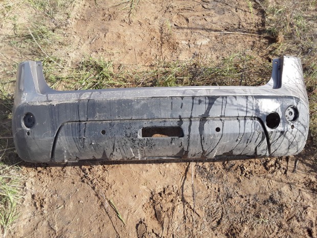 NISSAN QASHQAI 2007-2013 Hátsó Lökhárító Enyhén sérült eladó