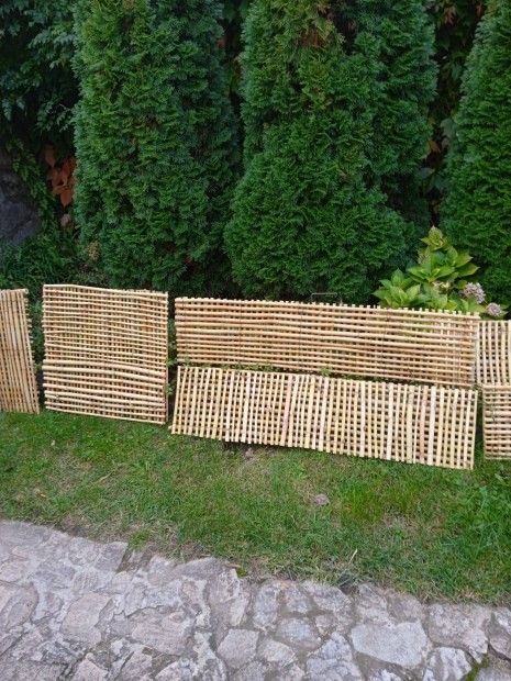 Nádból készült kerítés, panel, térelválasztó, szegély