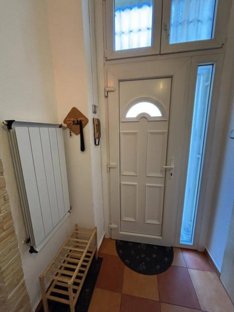 N�dor utc�ban kiad� kislak�s