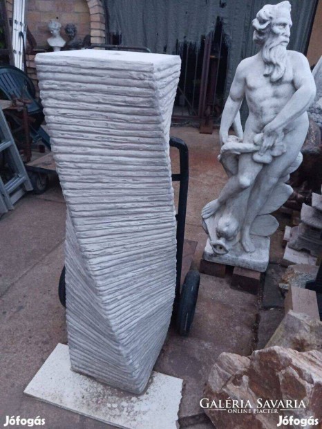 Nagy 120cm Csobogó Modern Minimál kerti szobor Fagyálló műkő