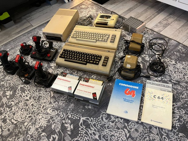 Nagy Commodore 64 csomag!