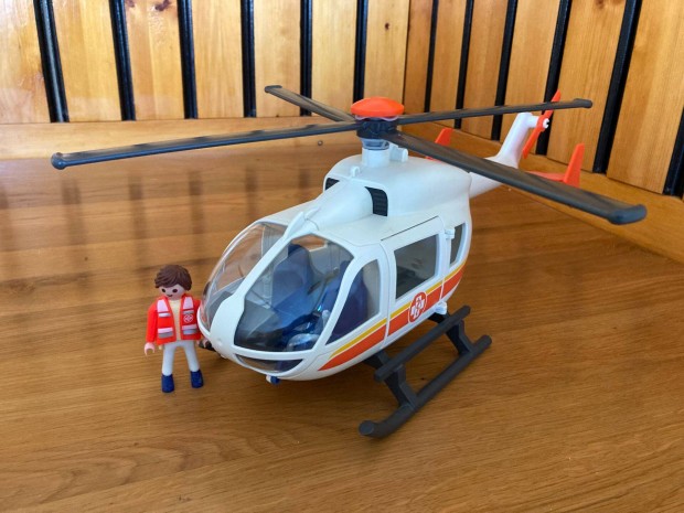 Nagy Playmobil helikopter - hibtlan