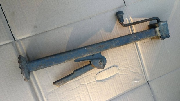 Nagy Polski 125p / Lada Zsiguli eredeti gyári emelő