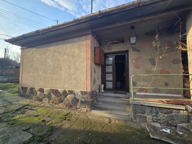 Nagy Telek, K�t �p�let, Kiv�l� Elhelyezked�s Befektet�knek �s Csal�d